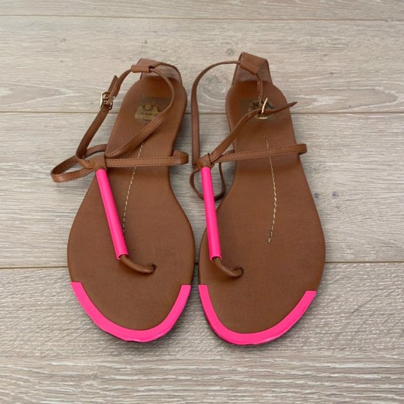 Dolce Vita DV tan sandal with neon pink metal bar - Picture 1 of 4